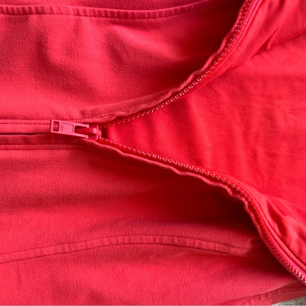 ALO Alosoft Carefree 1/2 Zip Dress in Red Hot Summer L - Picture 5 of 6